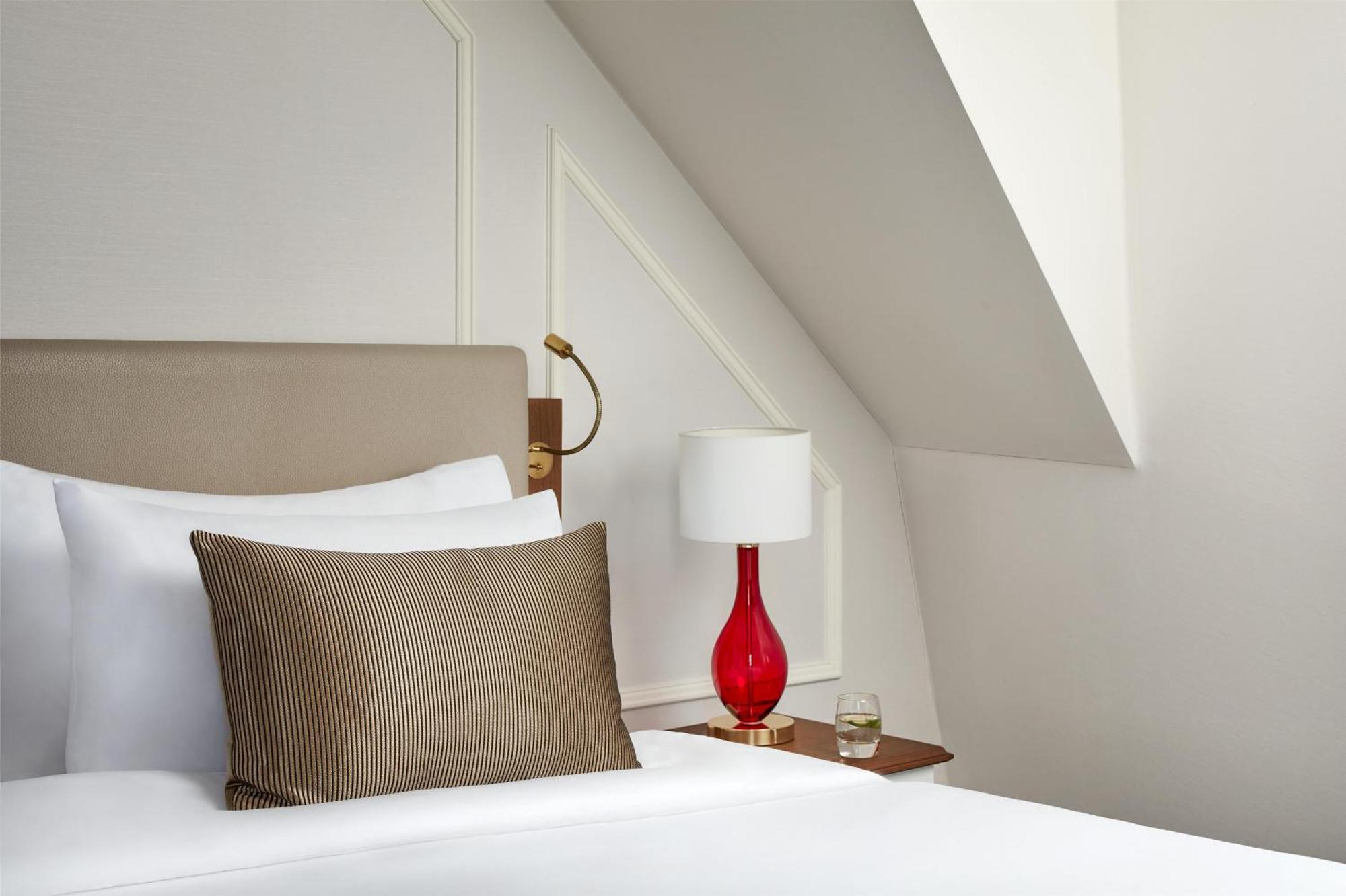 Junior Suite Canal View