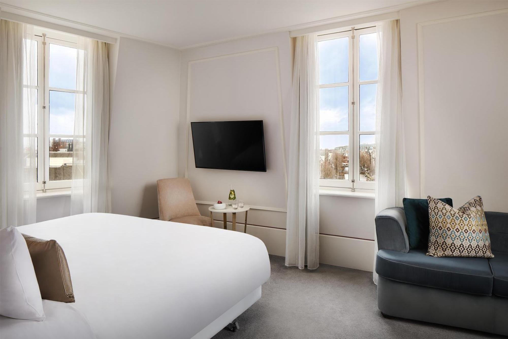Junior Suite Canal View