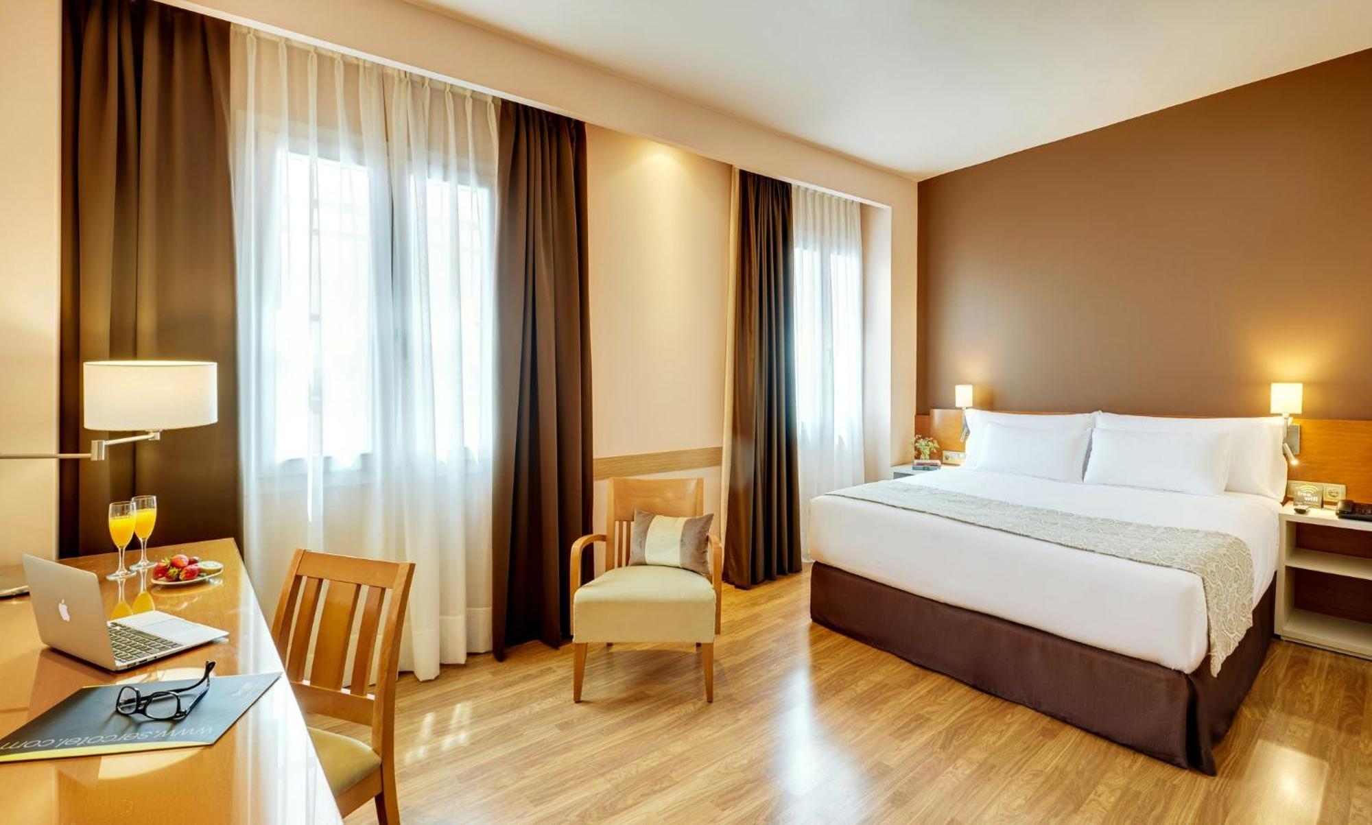Superior Queen Room