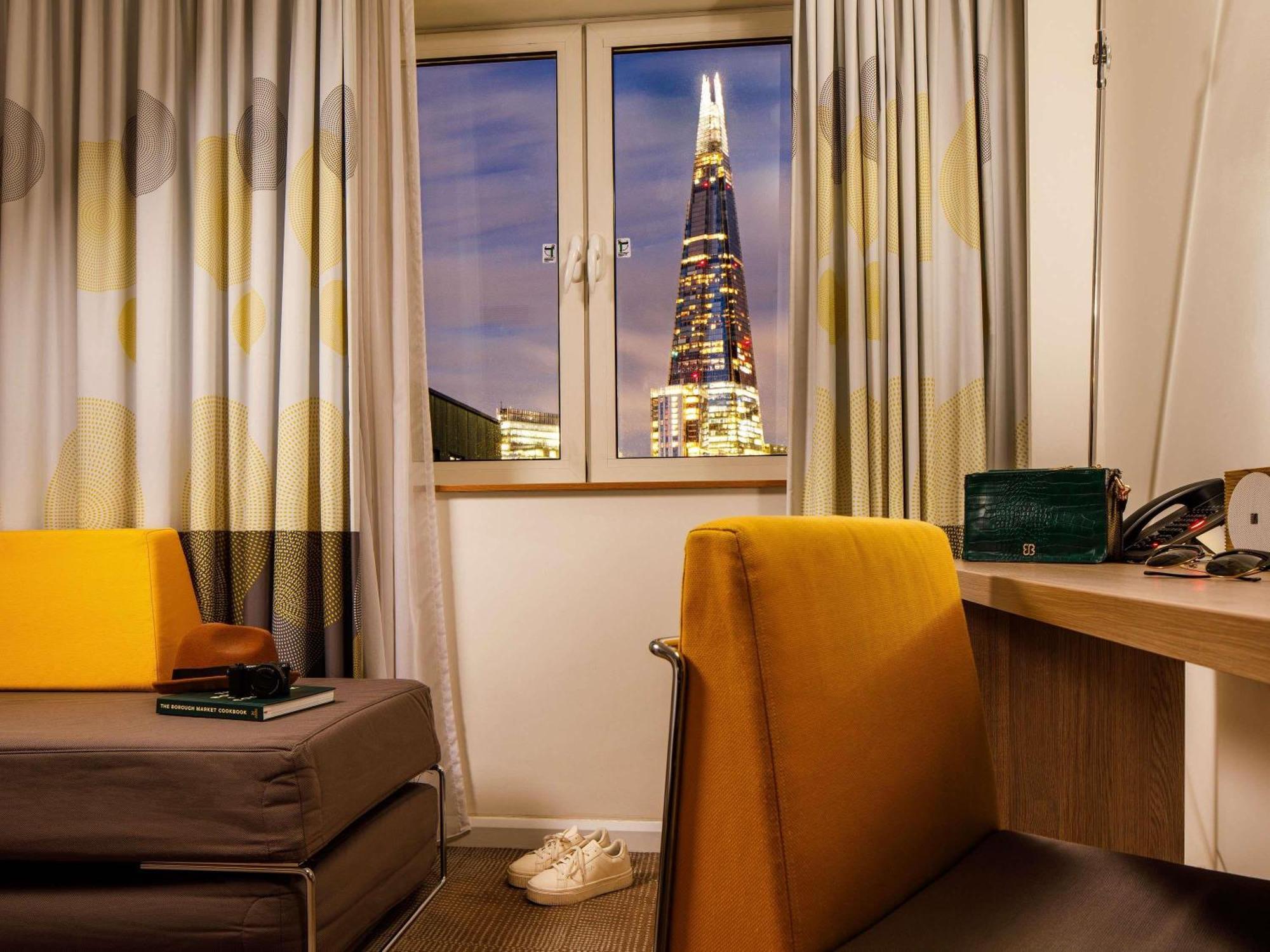 Executive Premium Queen Room with One Queen Bed and One Double Sofa Bed