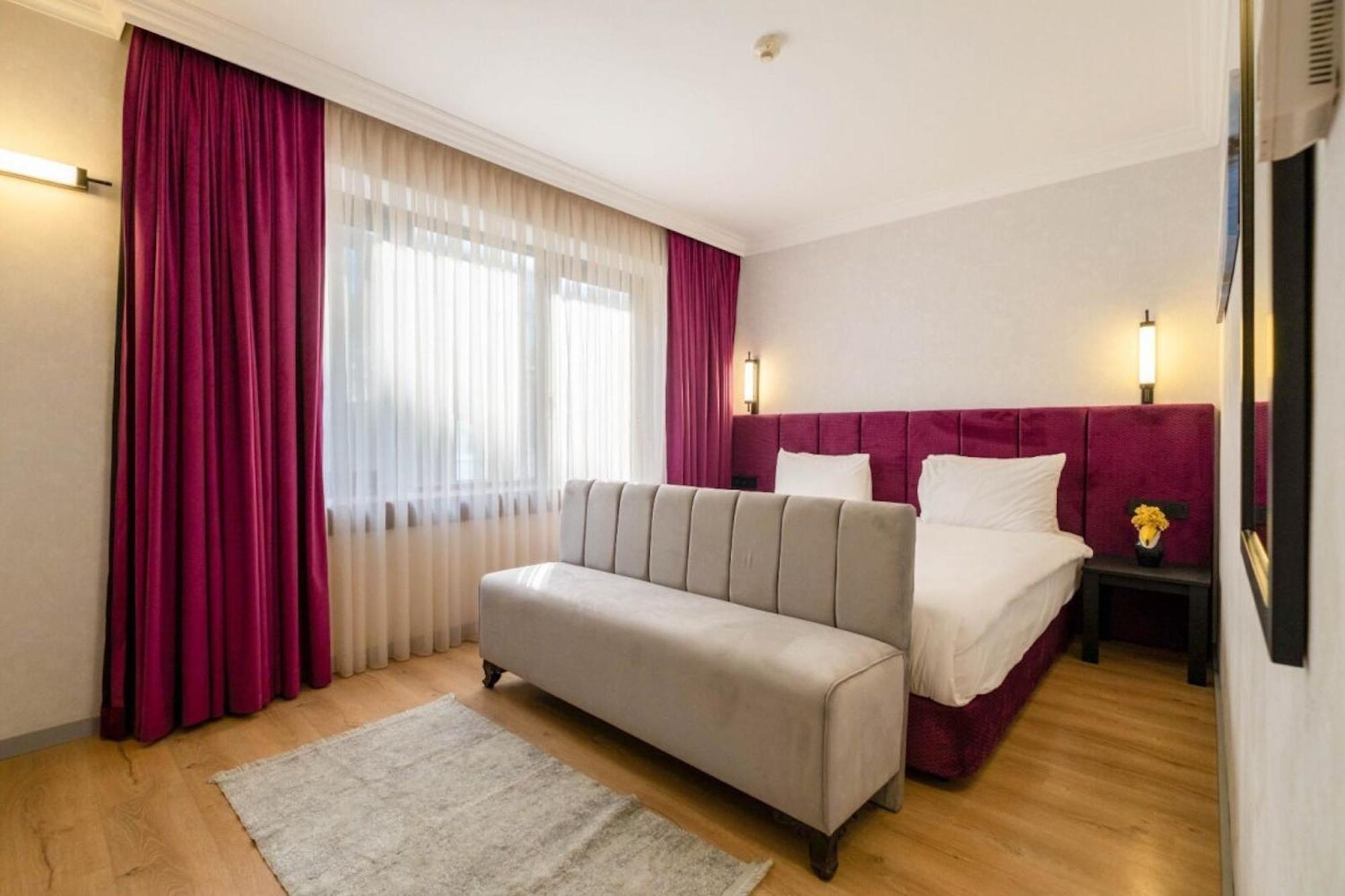 Comfort Triple Room