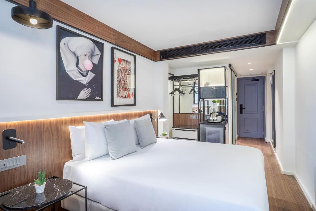 The Level Premium Room with Executive Lounge Access