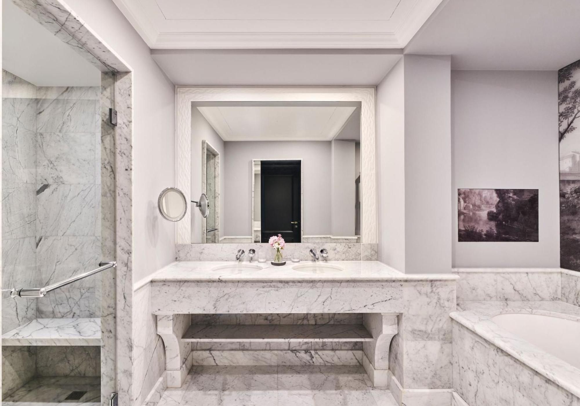 Champs-Elysées Prestige Room
