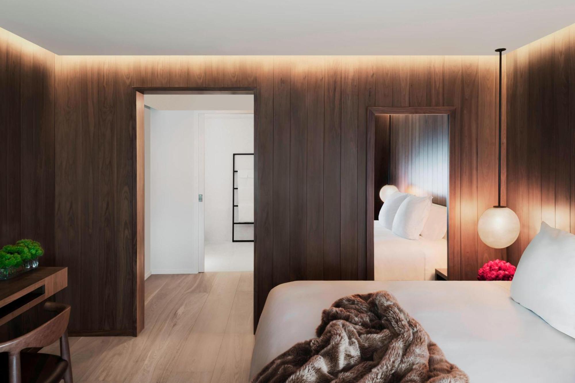 Deluxe Two-Bedroom Room