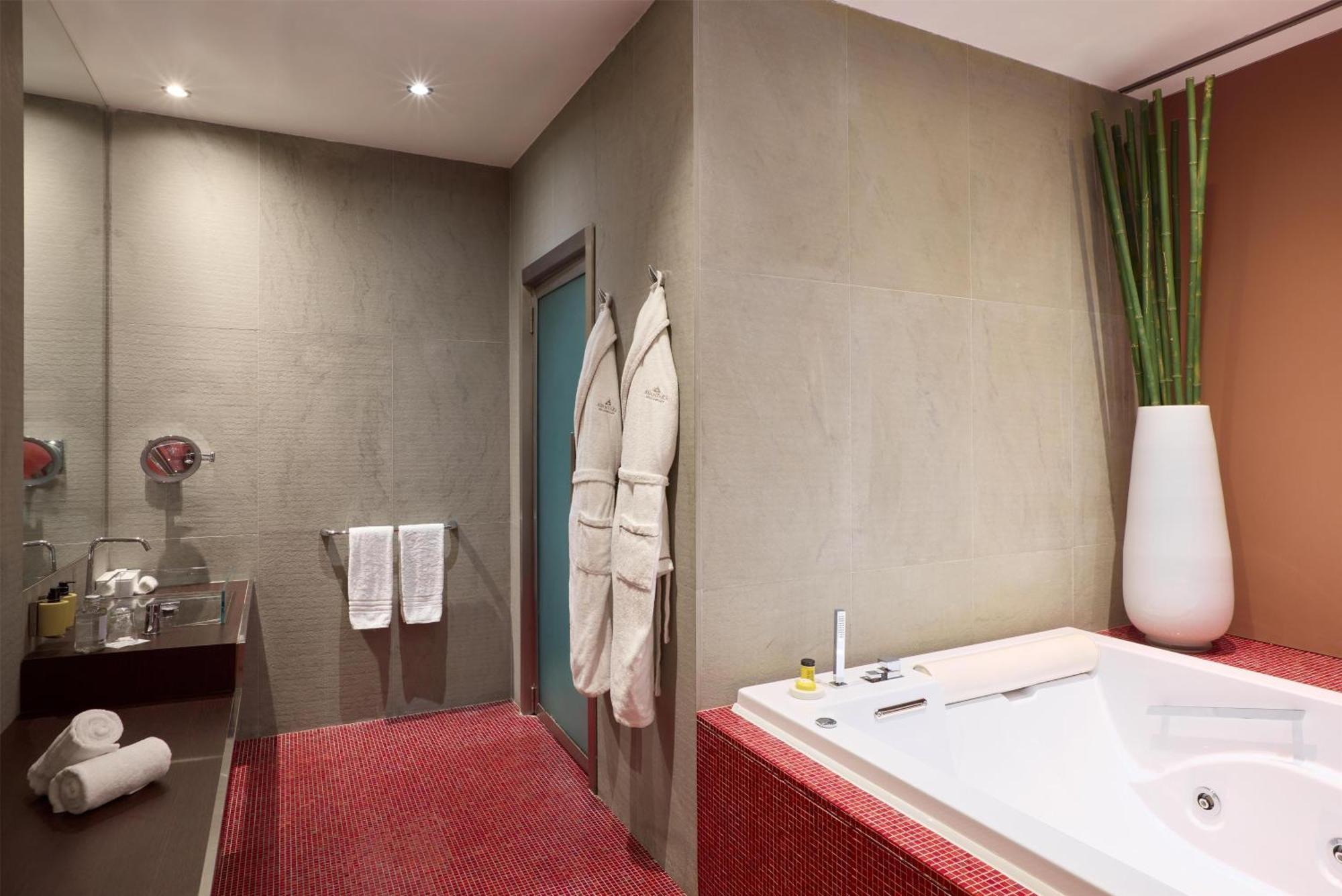 Suite Executive with Extra Bed and View