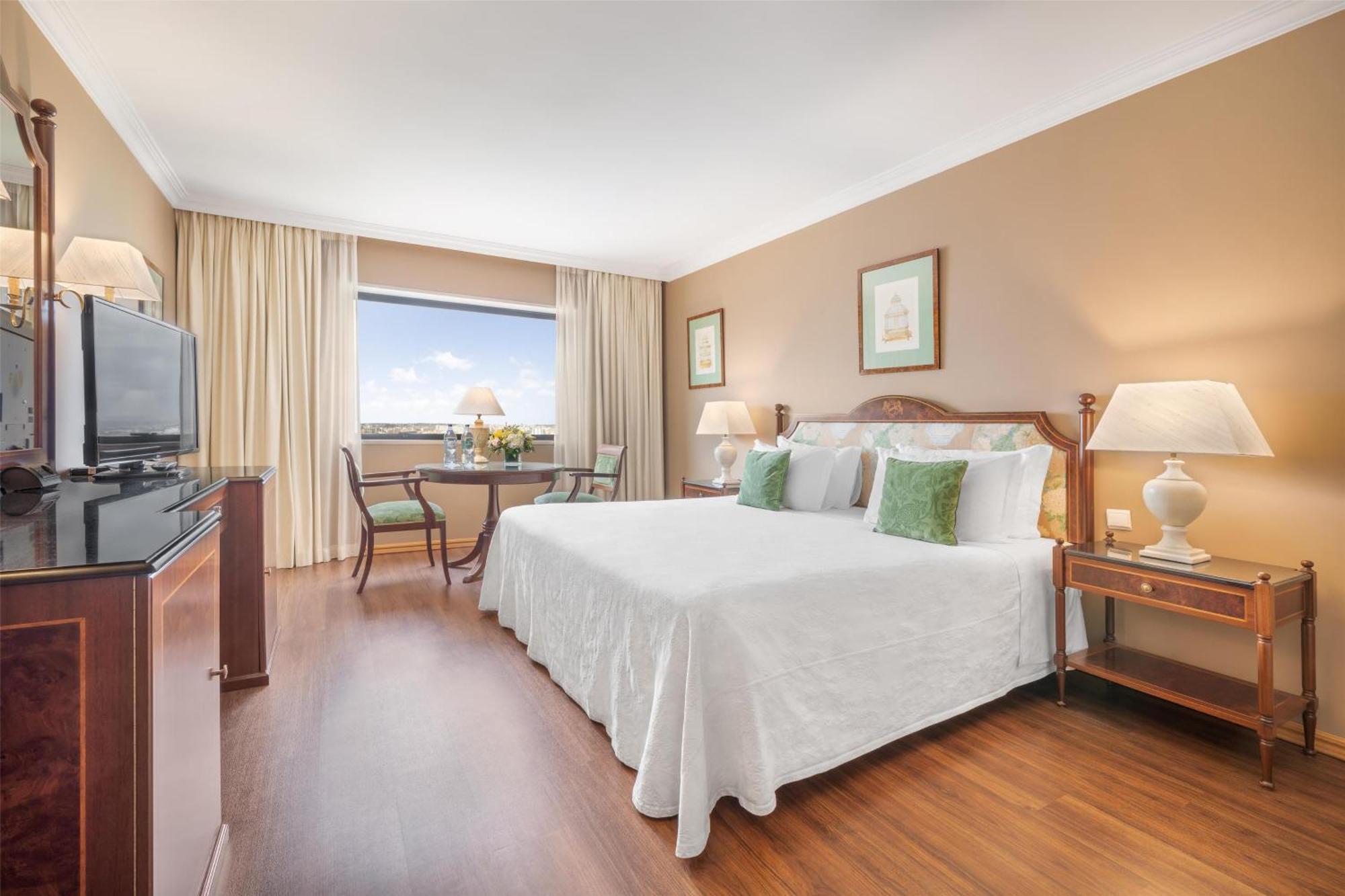 Premium Suite - City View