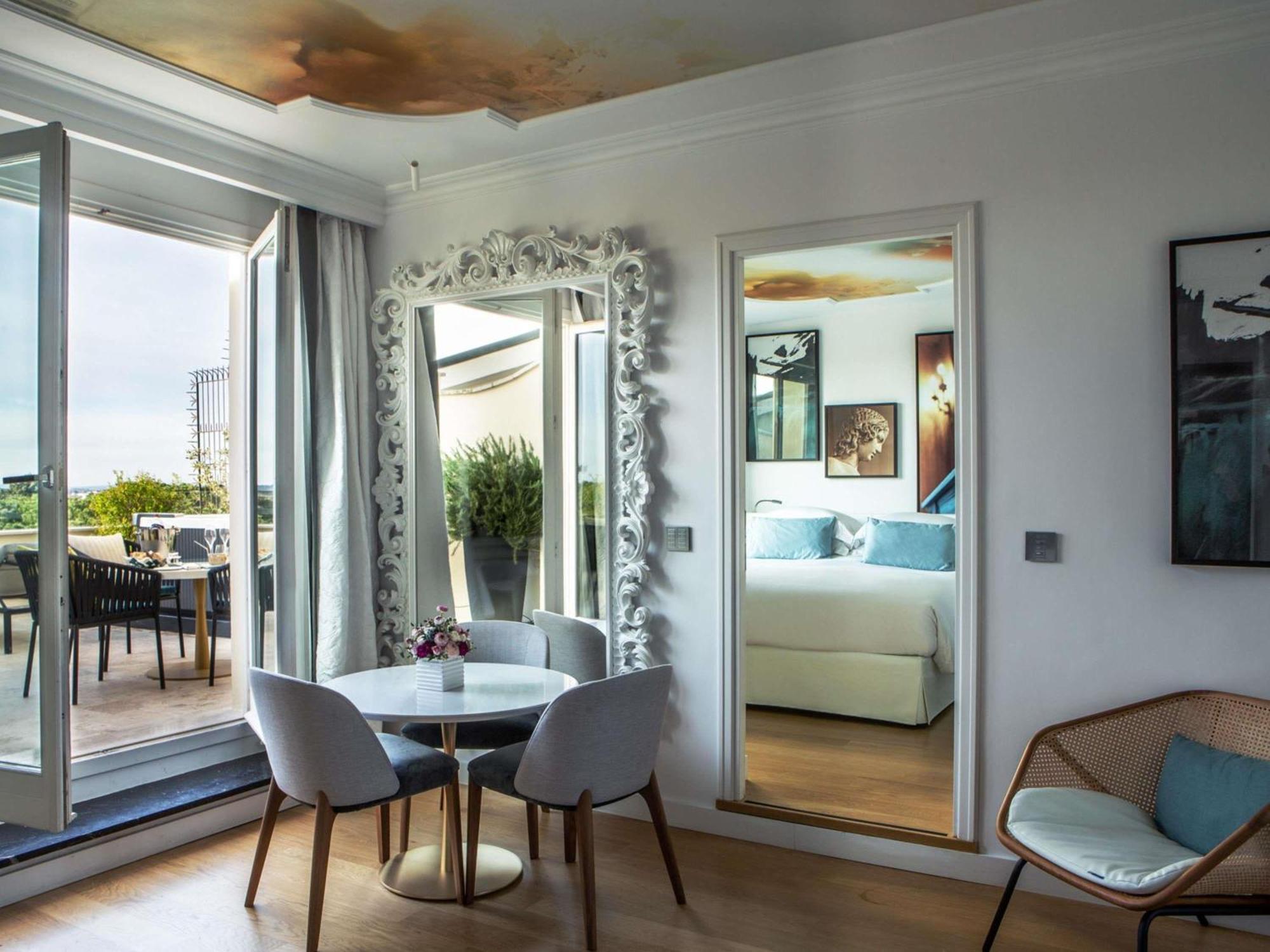 Suite with Spa Bath and Panoramic Terrace