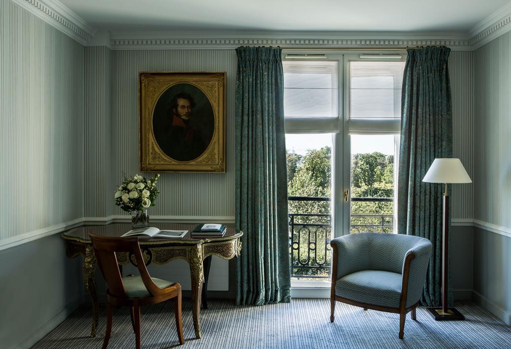 Junior Suite Paris view