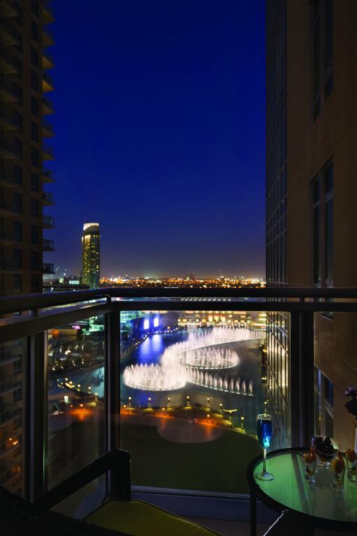1 Bedroom, Balcony King, Fountain View, Non-Smoking