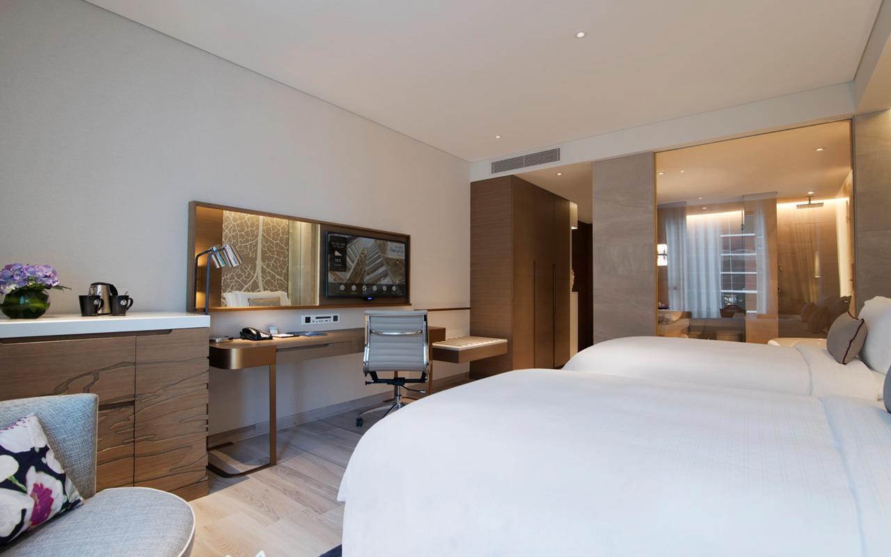 Creek View Room - Twin Beds