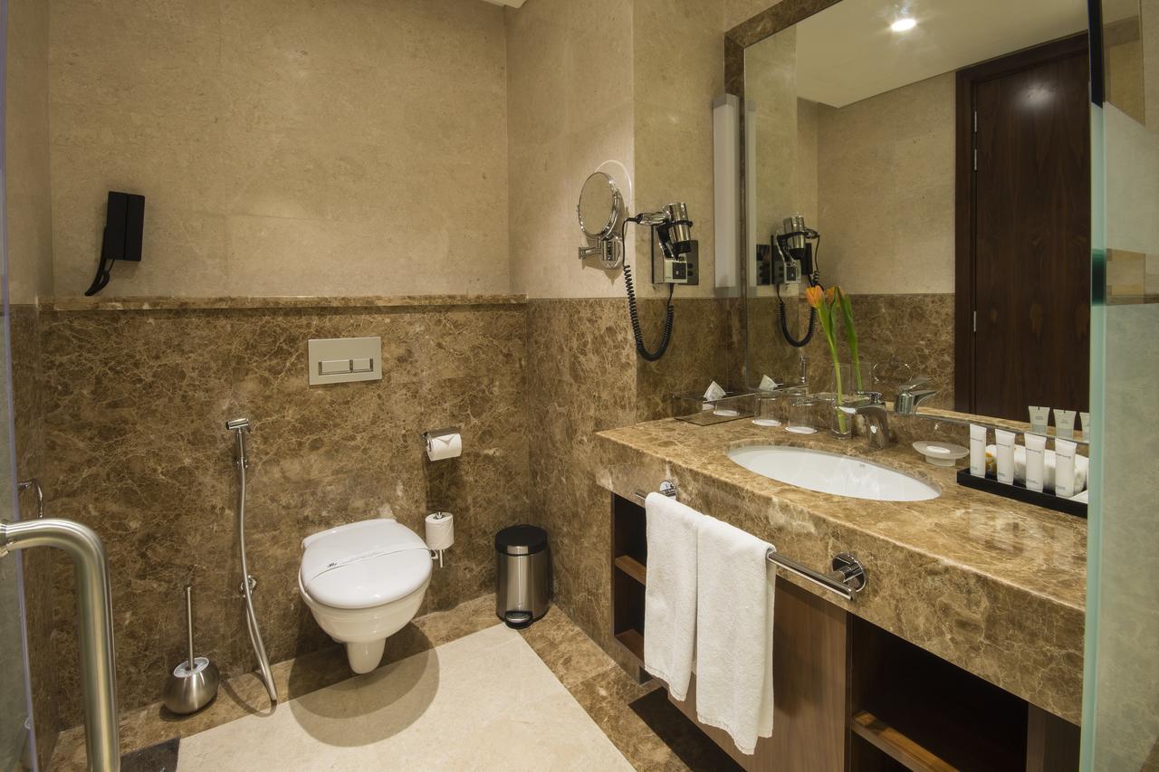 Standard Room (Free transfers to the beach and selected malls & 20% discount on F&B & Spa)