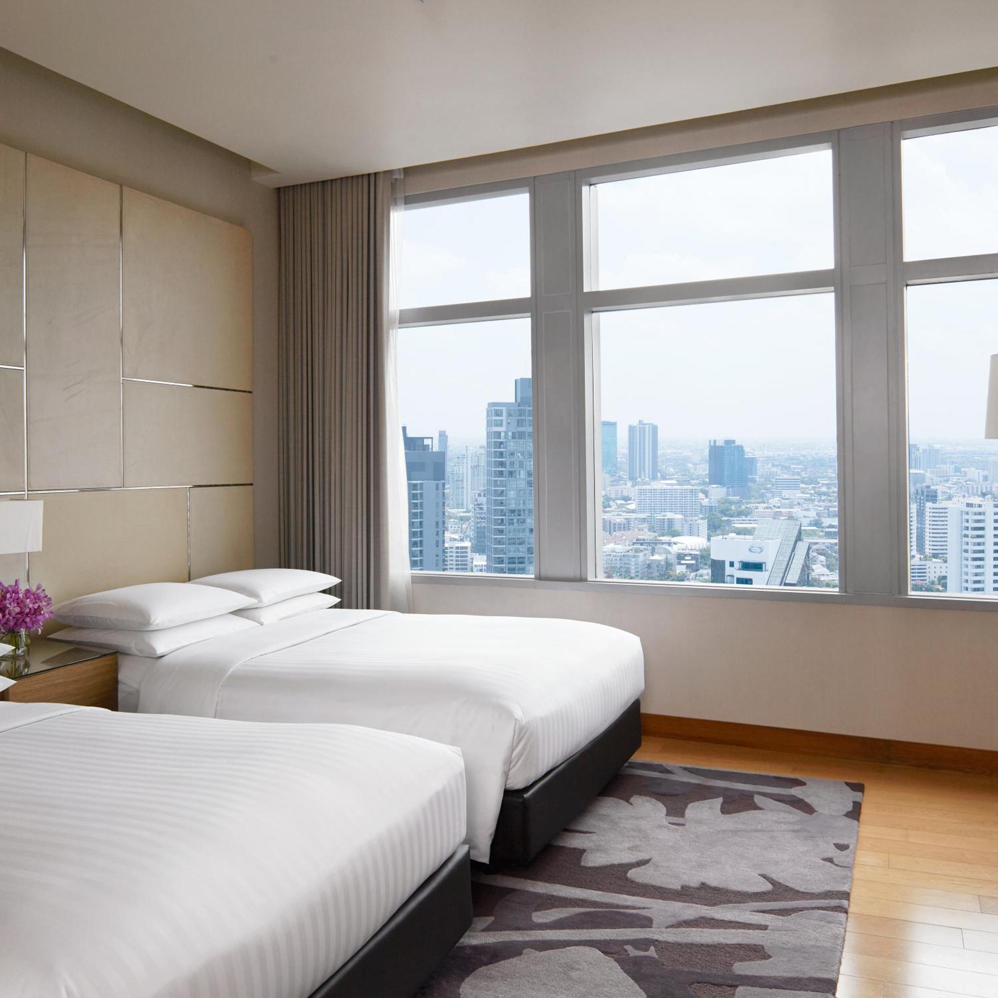 Two-Bedroom Apartment City View