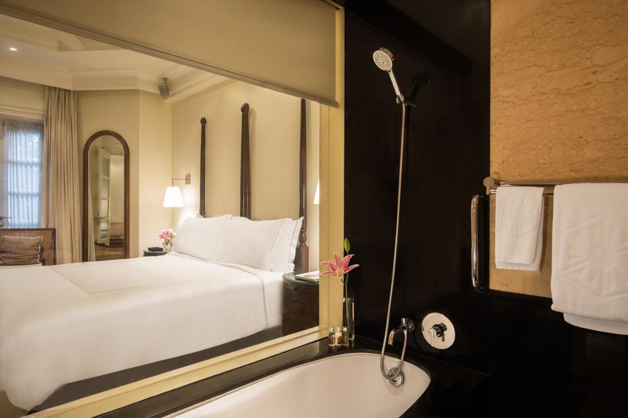 Executive Suite One Bedroom Garden View King Bed
