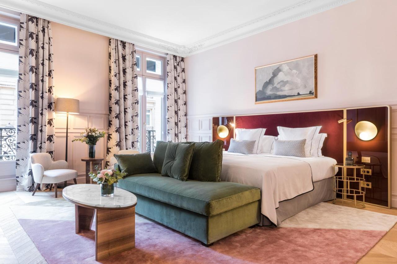 Junior Suite Balcony Eiffel Tower View