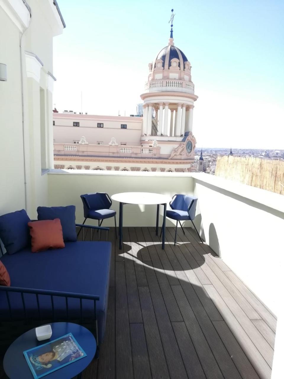 Studio with Terrace