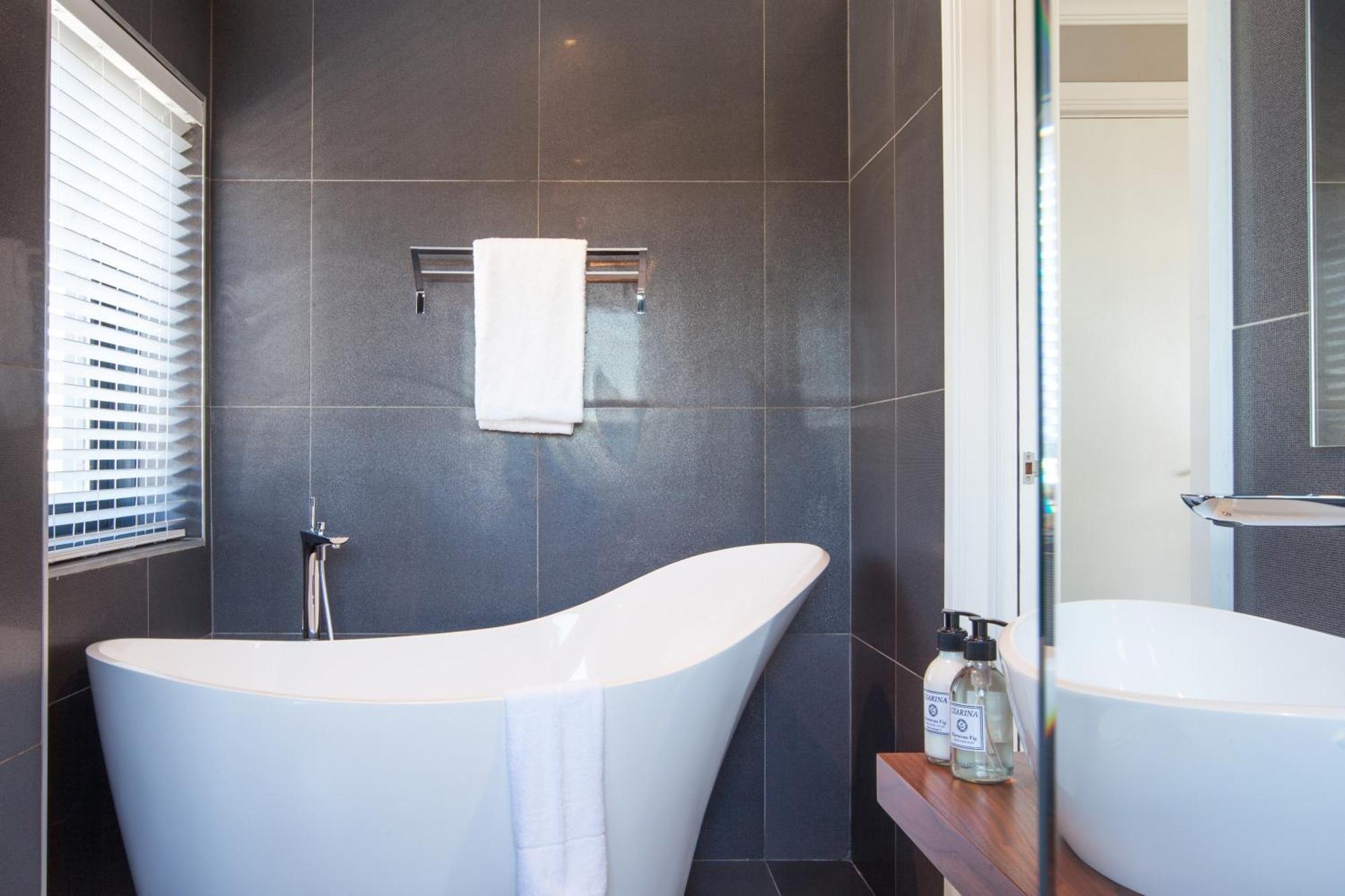 Superior King Suite