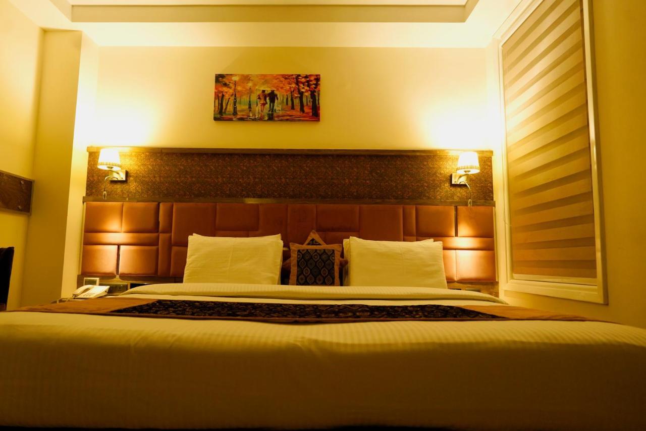 Premier Suite Airport Pickup