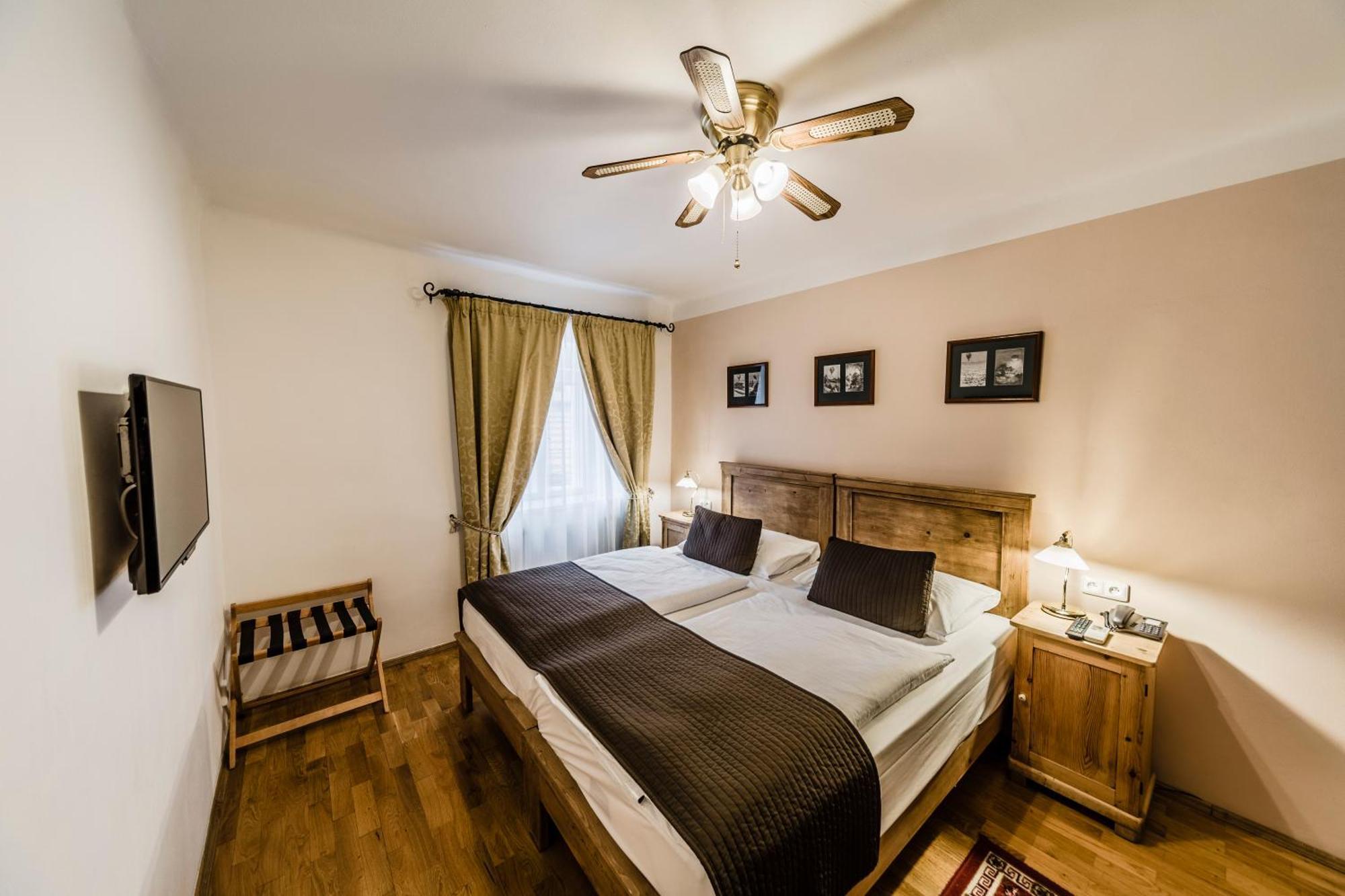 Quadruple Room with River View