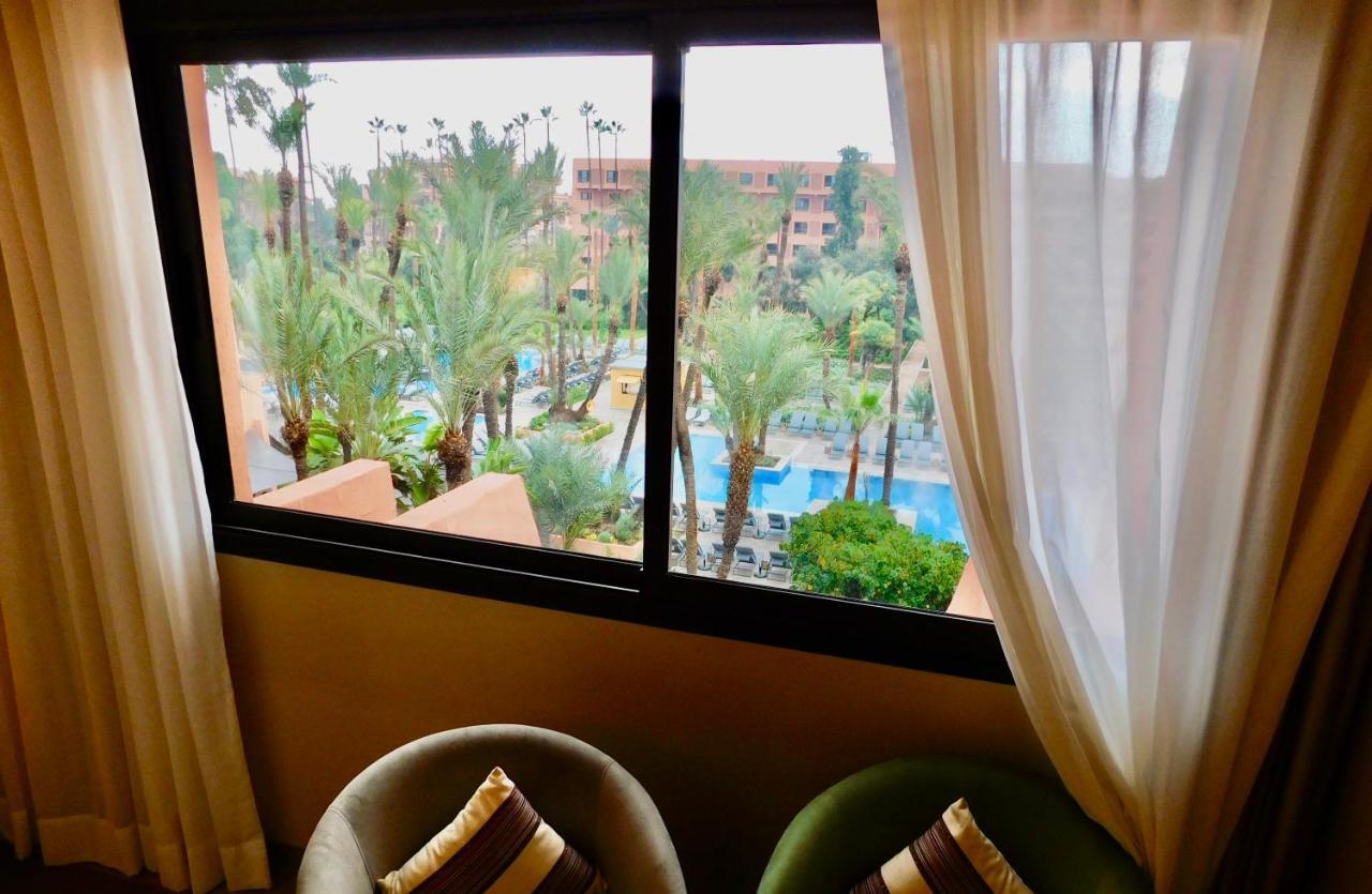 Deluxe Room Twin Beds Pool View