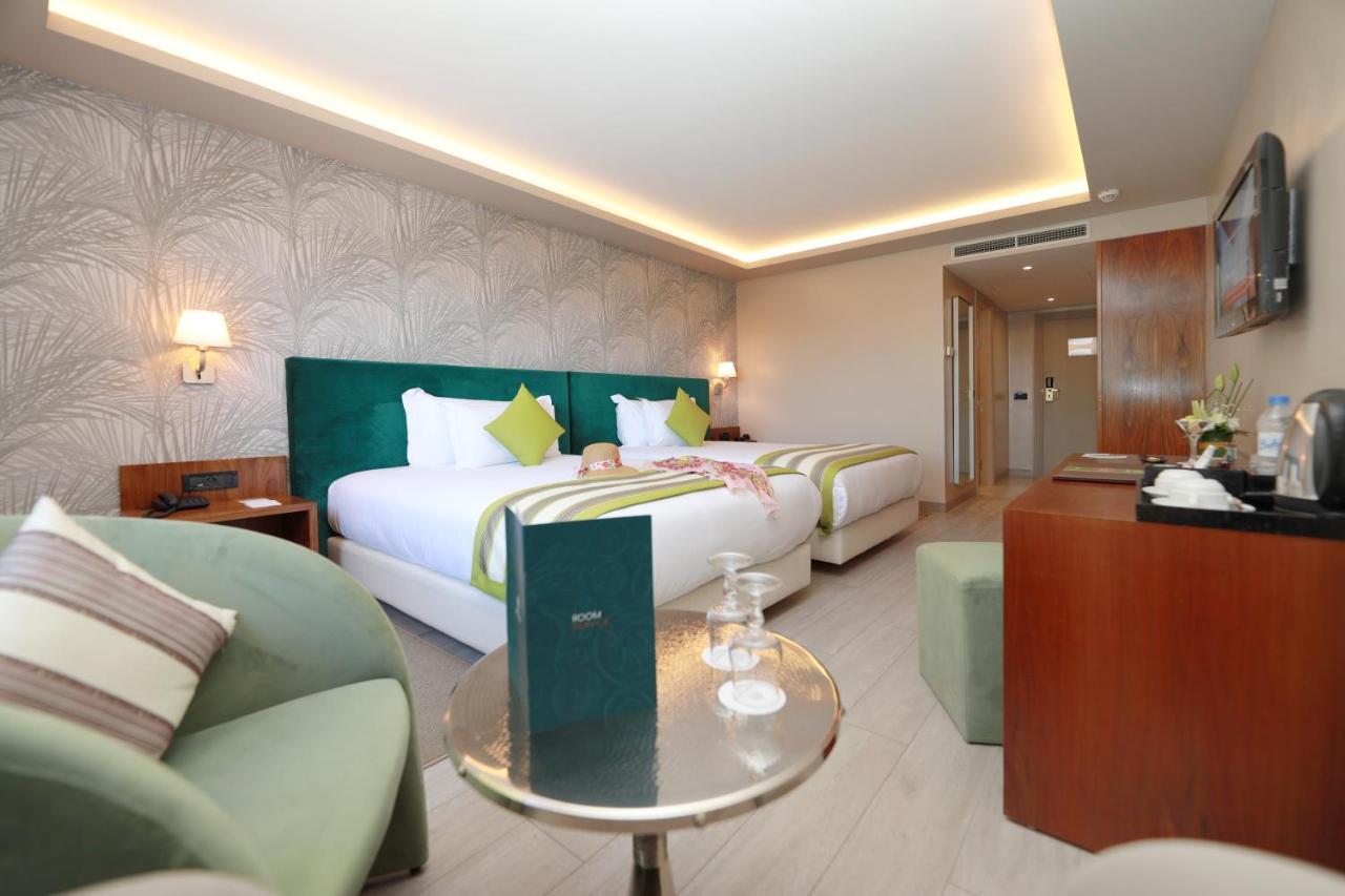 Premium Room Twin Beds Balcony Garden View