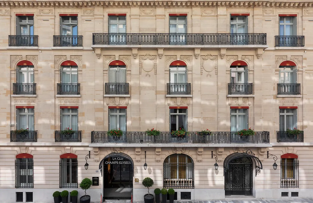 La Clef Champs-Elysees Paris By The Crest Collection-1