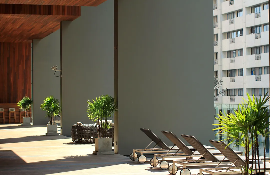 Hansar Bangkok Hotel-1