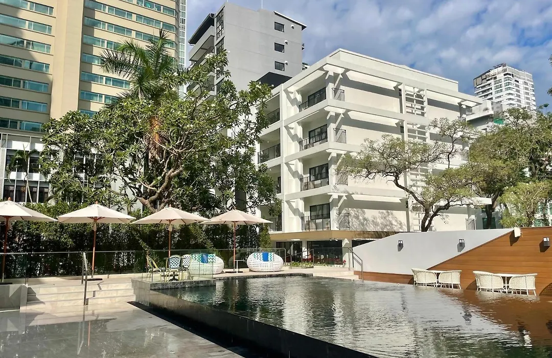 Floral Court Hotel & Residence Sukhumvit 13-1