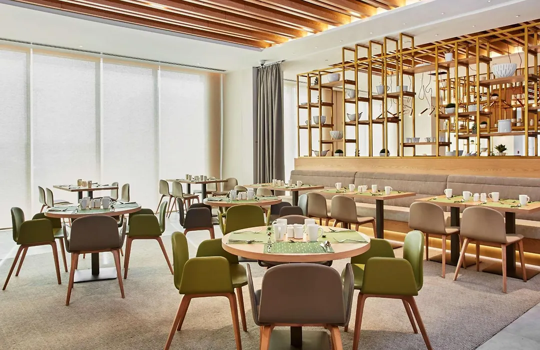 Hilton Garden Inn Dubai, Mall Avenue-1
