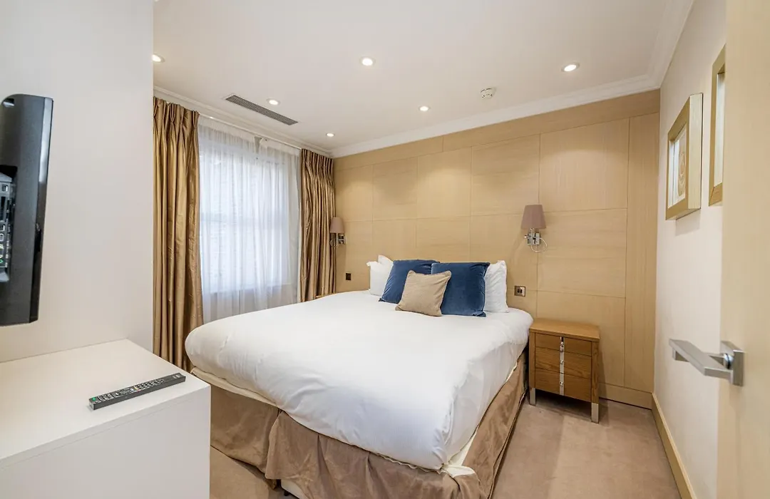 Claverley Court Apartments Knightsbridge-1