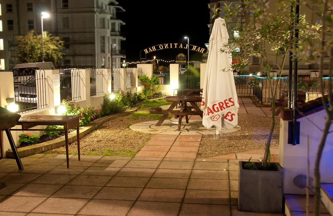 Vernon Guesthouse-1