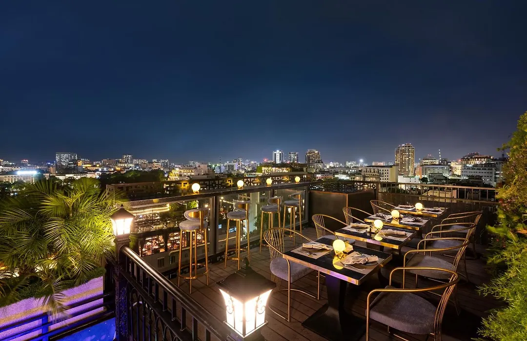 L'Signature Hotel & Spa-1