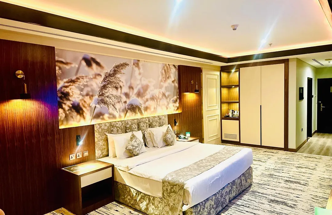 Raintree Rolla Hotel-1