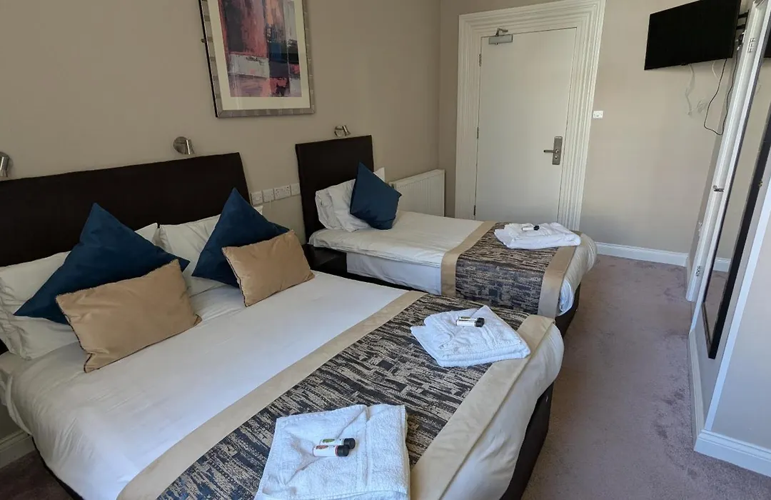 Alexandra Hotel-1