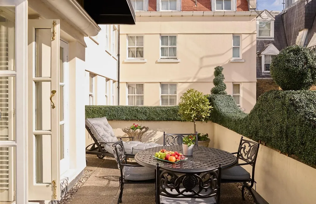 Milestone Hotel Kensington-1