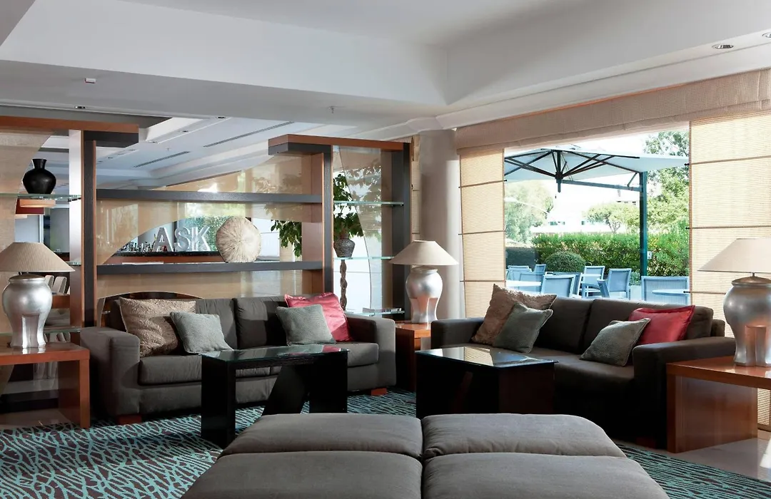 Courtyard By Marriott Rome Central Park-1