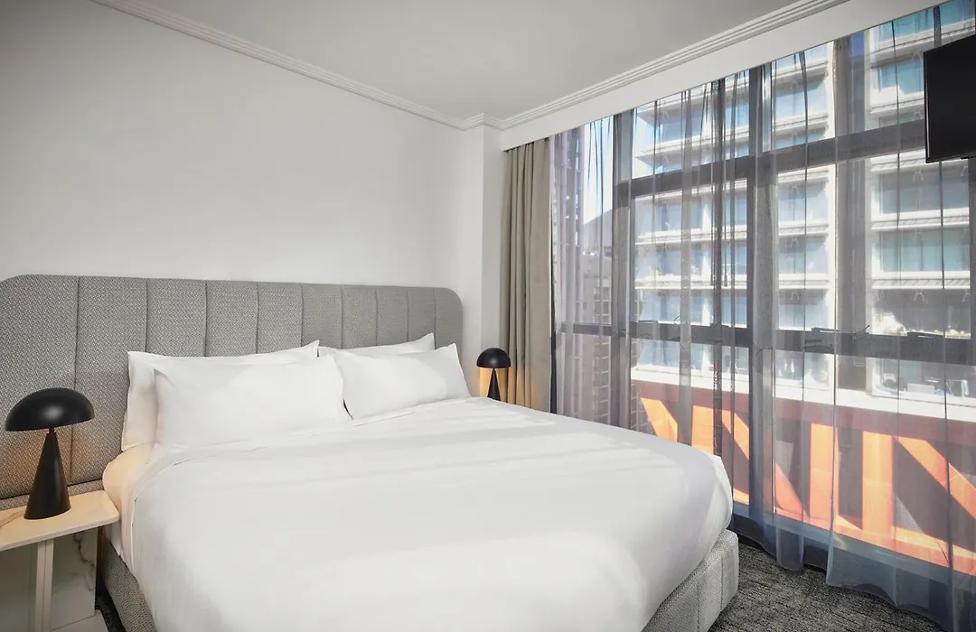 Meriton Suites Pitt Street, Sydney-1
