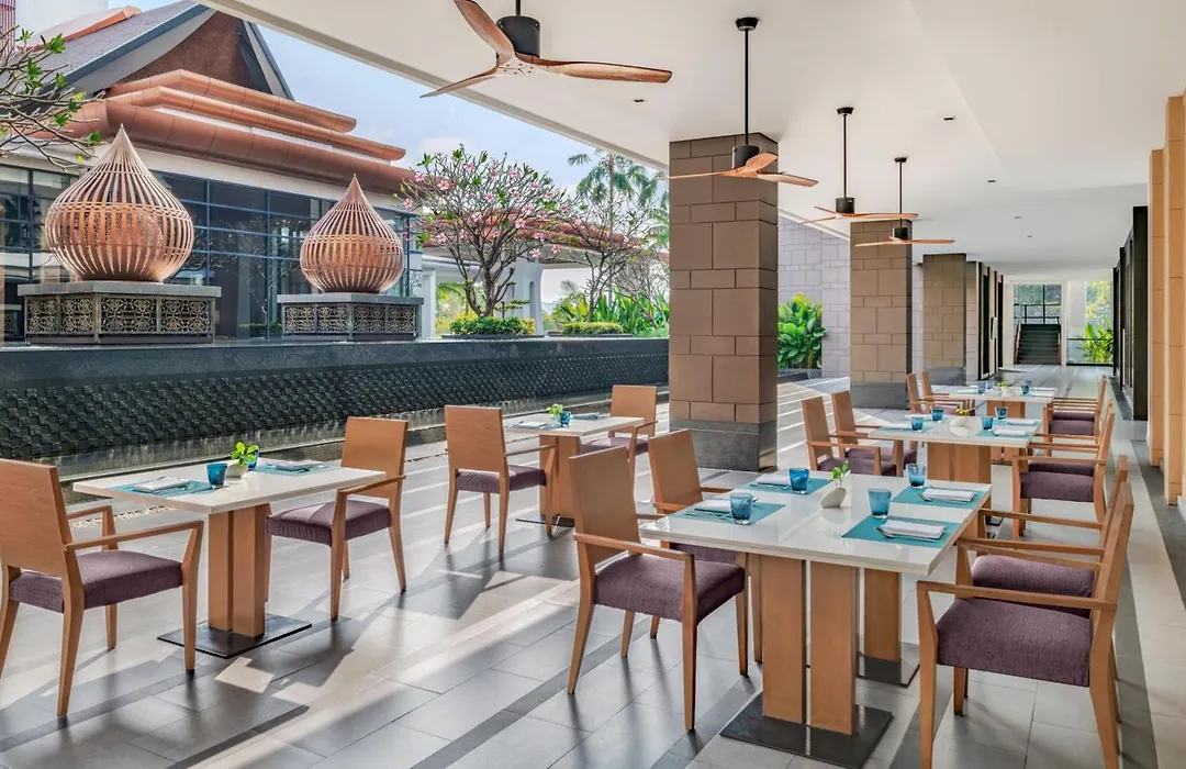 Hilton Bangkok Suvarnabhumi Golf Resort & Spa-1