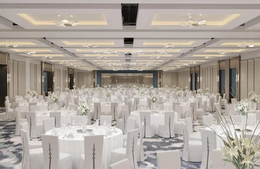 Crowne Plaza Dubai Festival City-1
