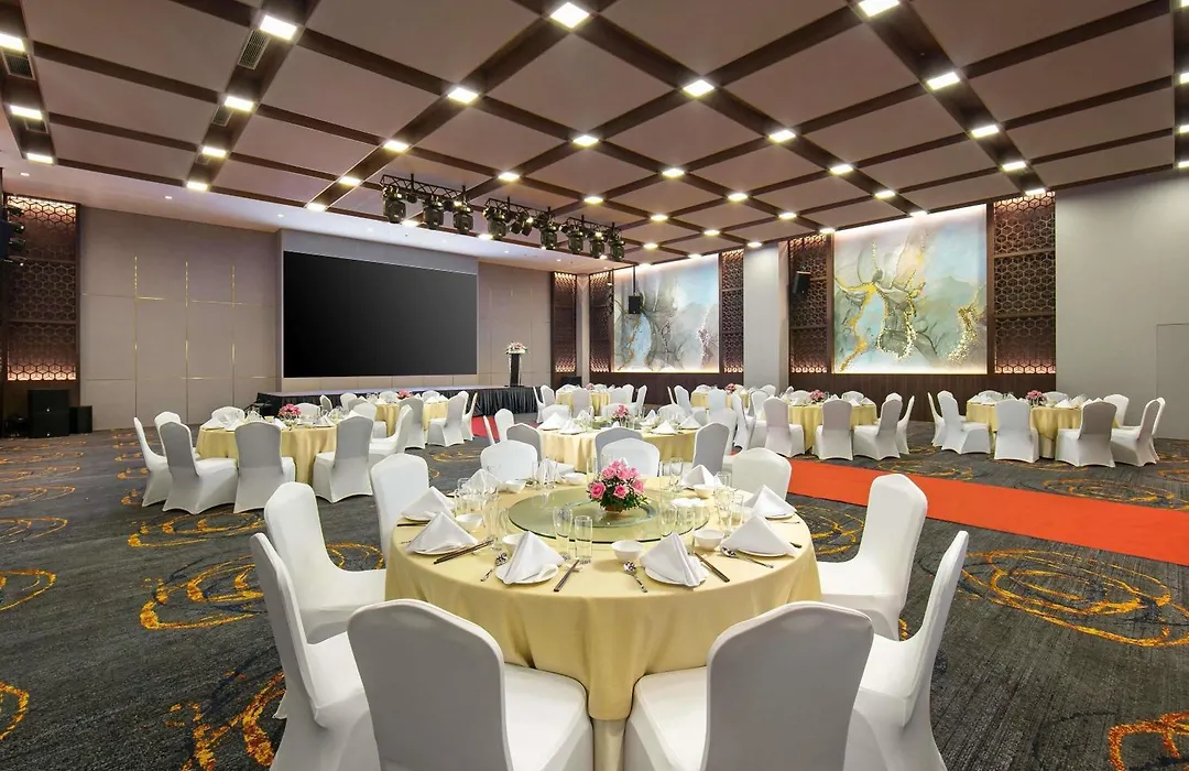 Moevenpick Living West Hanoi-1