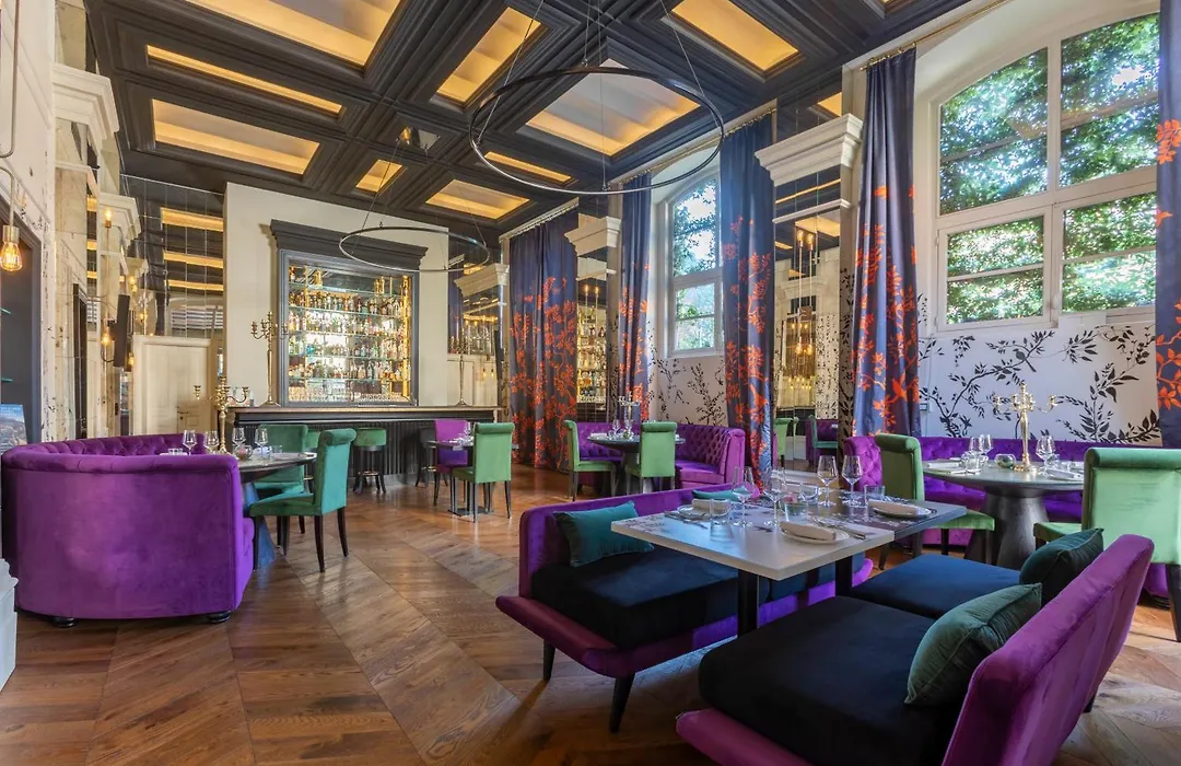 Roma Luxus Hotel-1