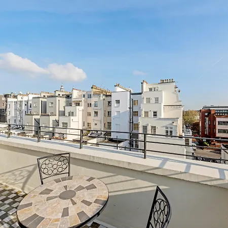 130 Queen'S Gate Apartments-3