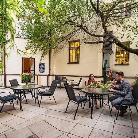 Hotel U Divadla - Czech Leading Hotels-2