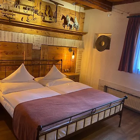 Romantik Hotel U Raka-3
