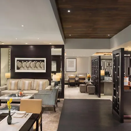 Aspen Chalets By Kempinski Hotel Mall Of The Emirates-3