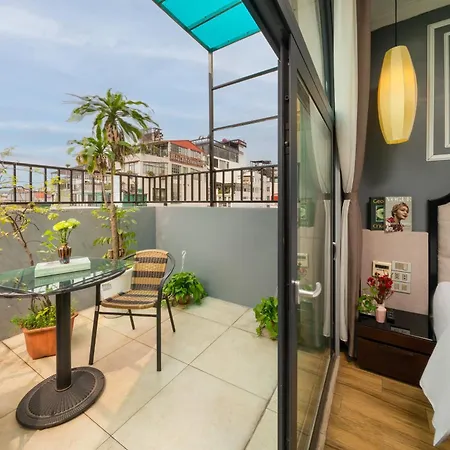 Bella Premier Hotel & Rooftop Skybar-3