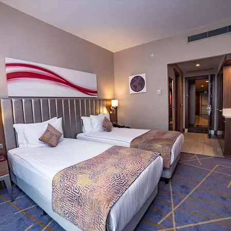 Ramada By Wyndham Istanbul Alibeykoy-2