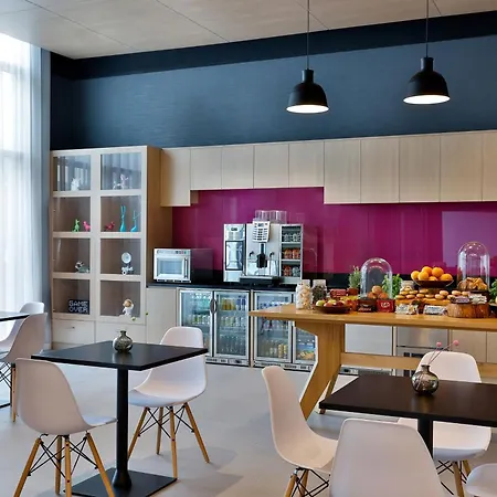 Aloft By Marriott Dubai Airport-3