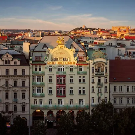 W Prague-3
