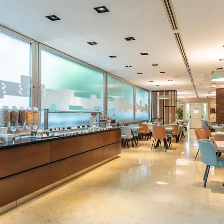 Hilton Garden Inn Rome Claridge-3