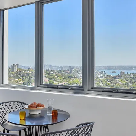 Meriton Suites Bondi Junction-3